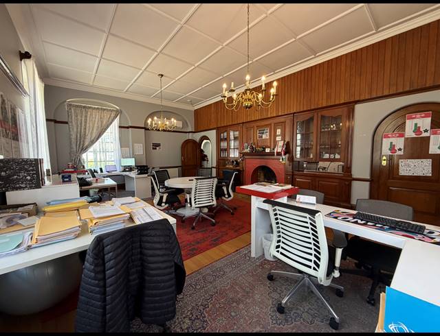 670M² OFFICE TO LET IN PAARDEVLEI